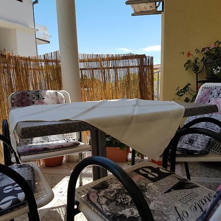 Apartmani Putnik Baska Voda Bagian luar foto