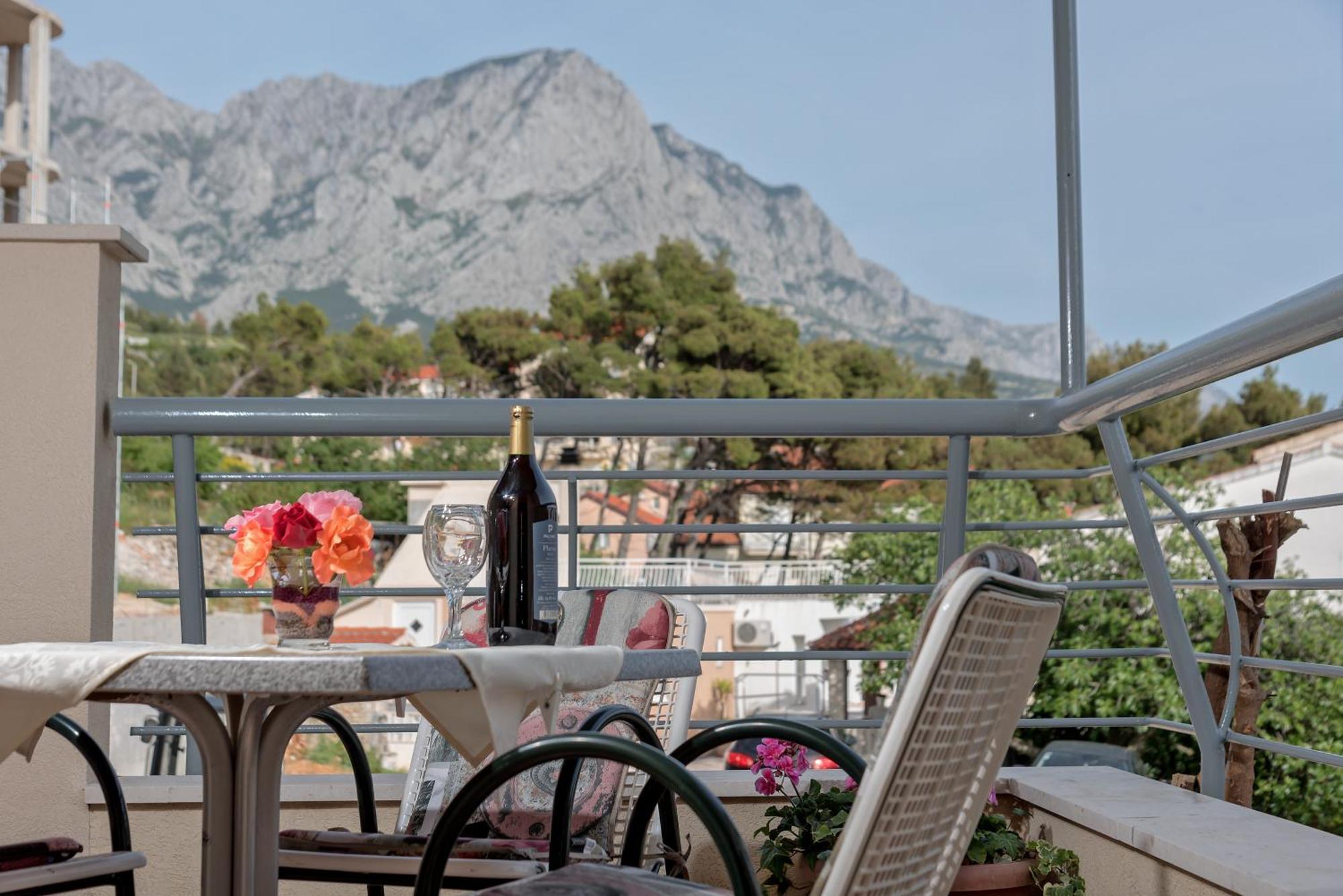Apartmani Putnik Baska Voda Bagian luar foto